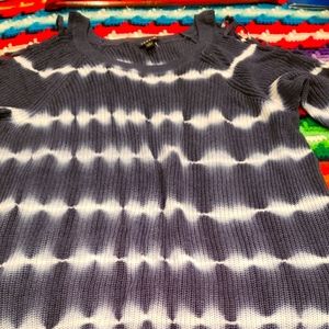 Torrid Peek a boo long sleeved sweater. Arms open 1/2 down with laces for you.